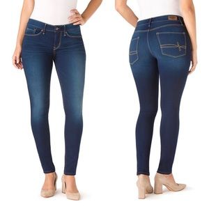 Denizen by Levi’s Modern Skinny Dark Wash Jeans